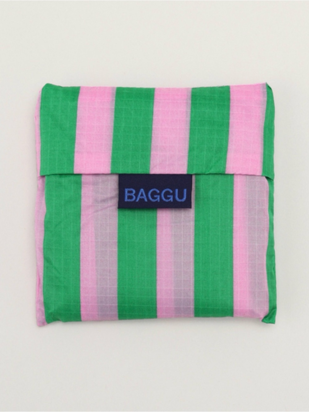 BAGGU Standard Reusable Bag in the pink and green